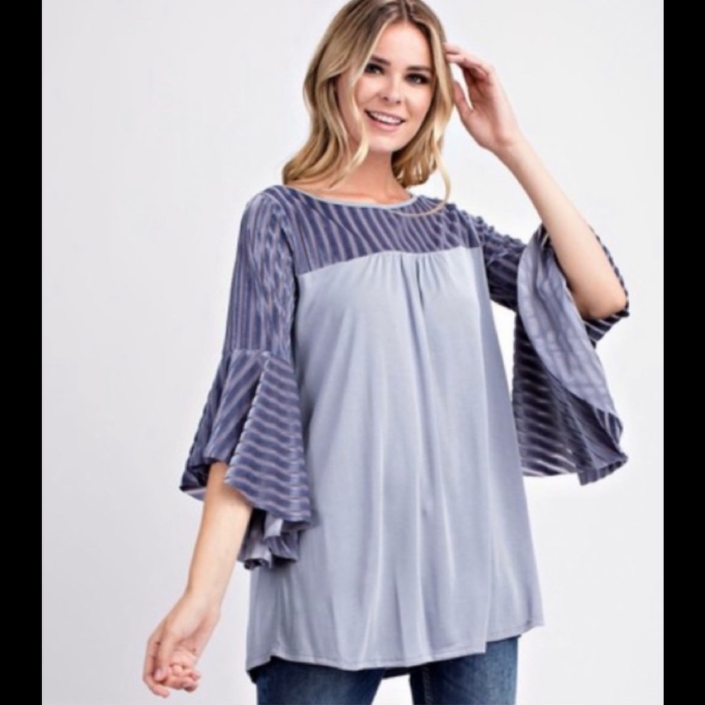NWOT. 3/4 Trumpet Sleeve Blouse